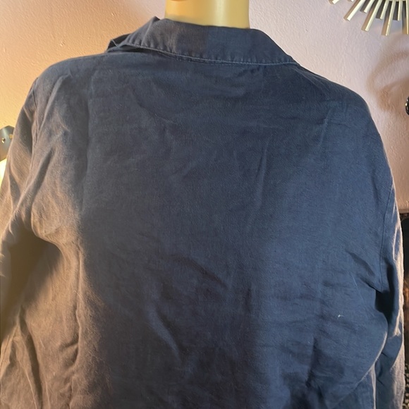 Marsh Landing Blue Linen Button Down size Medium - Picture 6 of 8